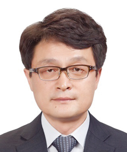 延 圭英 先生